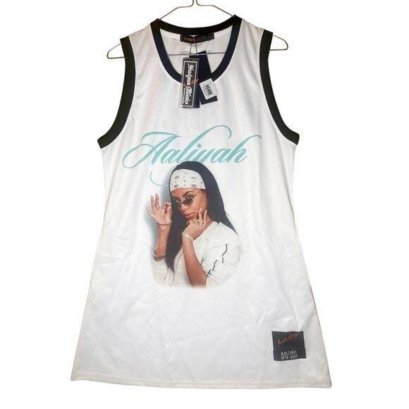Headgear Classics Dresses & Skirts - NWT - Headgear Classics Aaliyah Jersey Dress - Size L